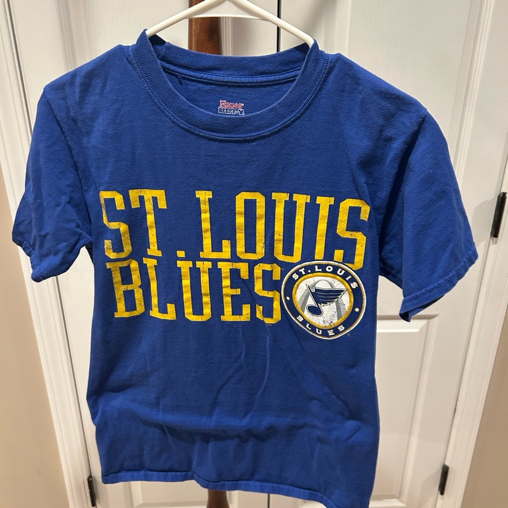 Adidas St. Louis blues T-shirt, small